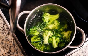 Does Boiling Broccoli Remove Nutrients?