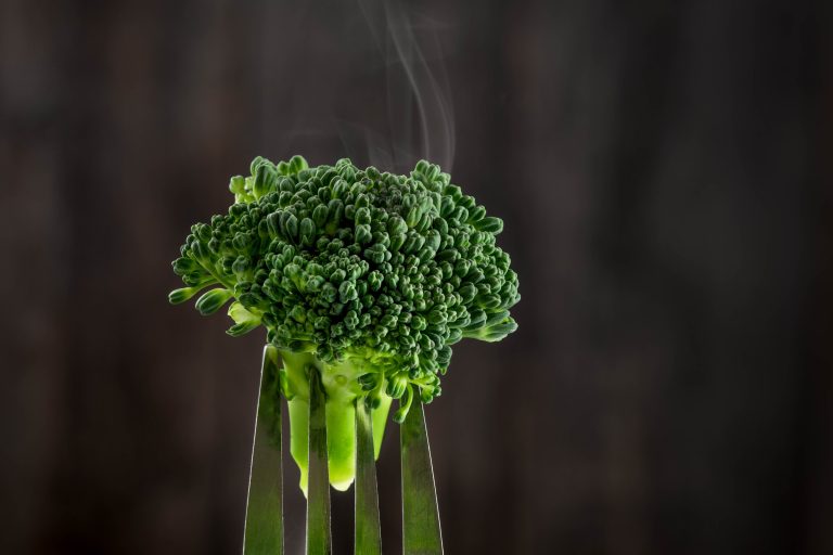 Unlocking the Skin-Sational Benefits of Broccoli for your Skin